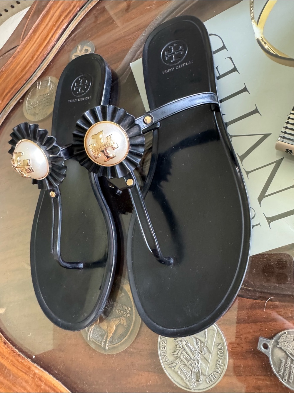 Tory Burch Black Jelly Thong Sandals with Gold Logo Rosette - Picture 4 of 16